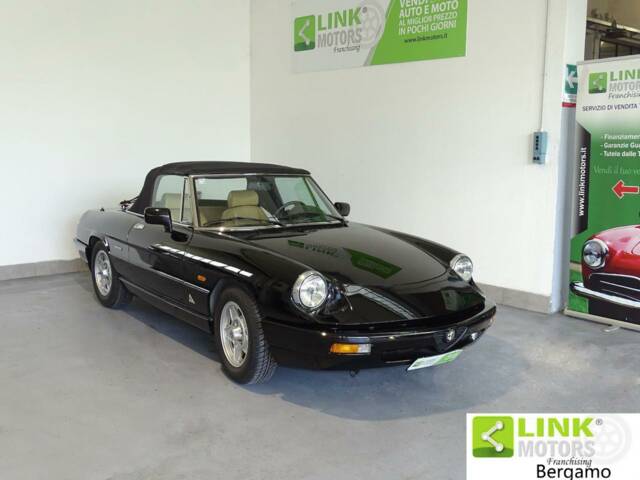 Image 1/10 of Alfa Romeo 1.6 Spider (1990)