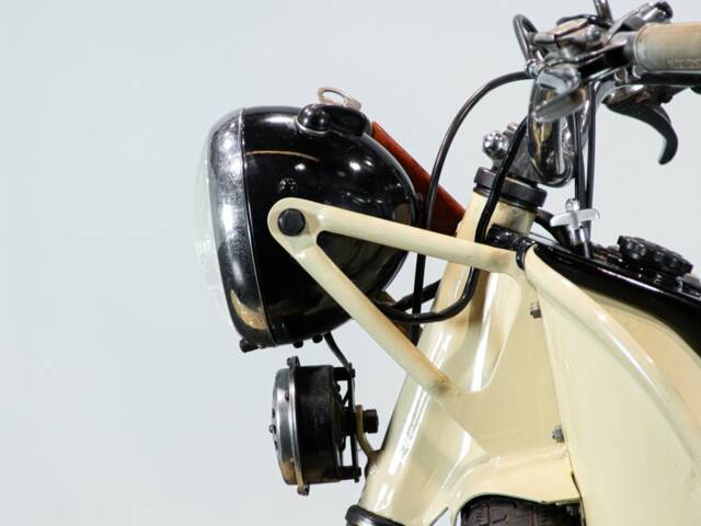 Moto Guzzi Galletto 160