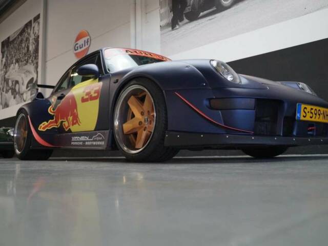 Porsche 911 Carrera