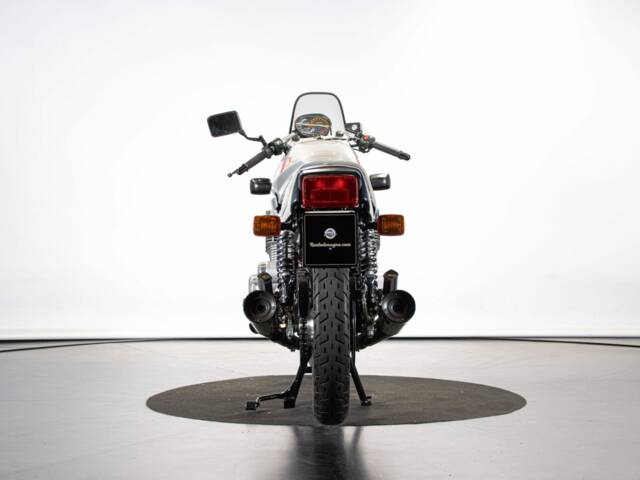 Suzuki GSX 750S Katana