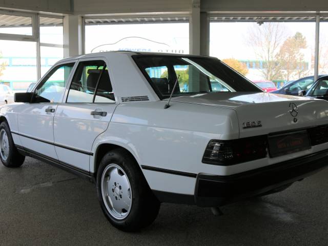 Mercedes-Benz 190 E