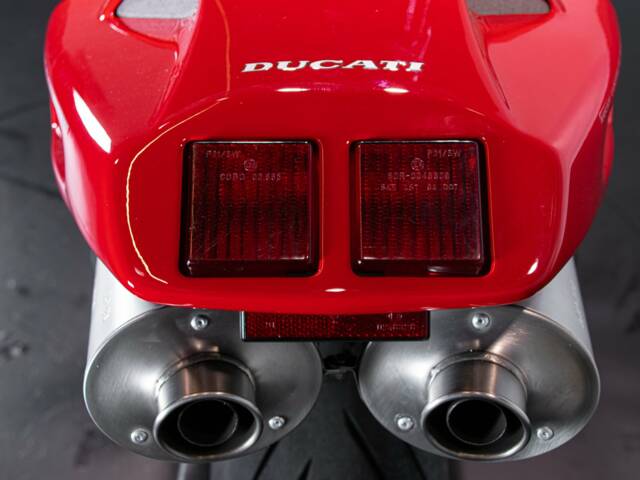 Ducati 916