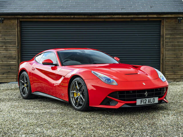 Image 1/50 of Ferrari F12berlinetta (2013)