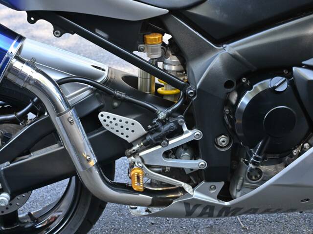Yamaha YZF-R1