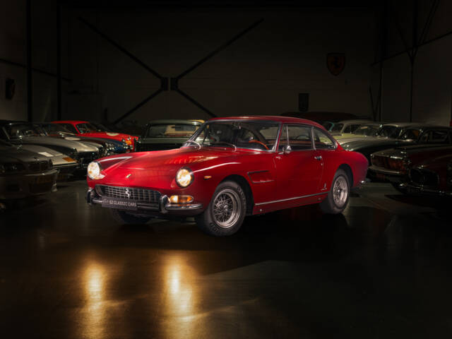 Ferrari 330 GT 2+2