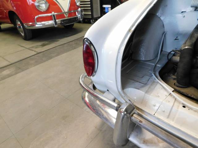 Volkswagen Karmann Ghia 1200