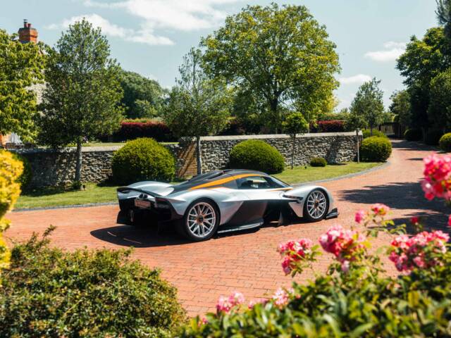 Aston Martin Valkyrie AMR Pro