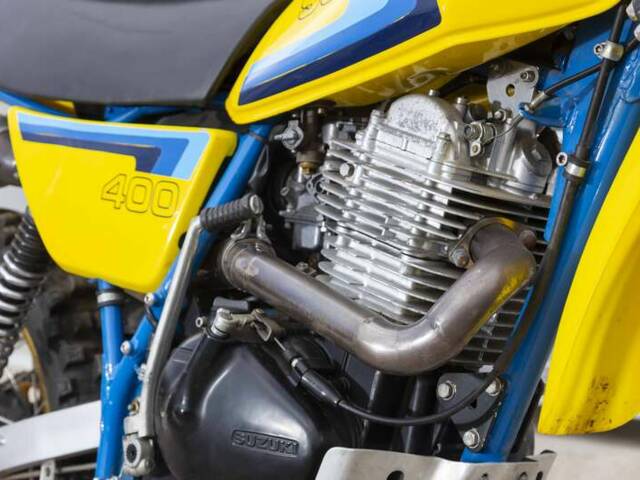 Suzuki DR 400S