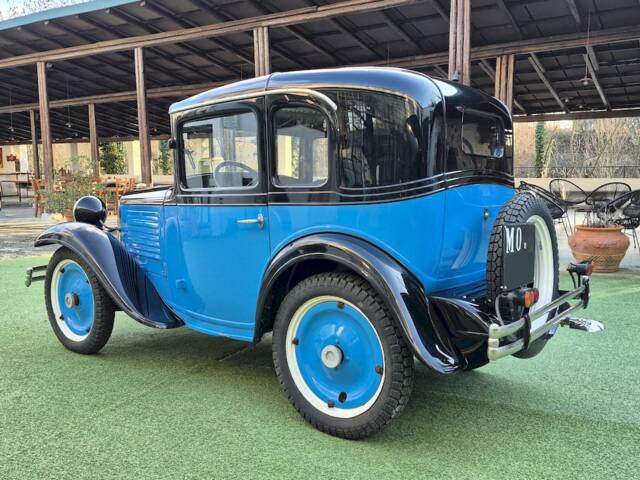 Austin 7 Saloon