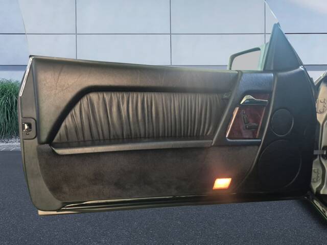 Mercedes-Benz SL 320