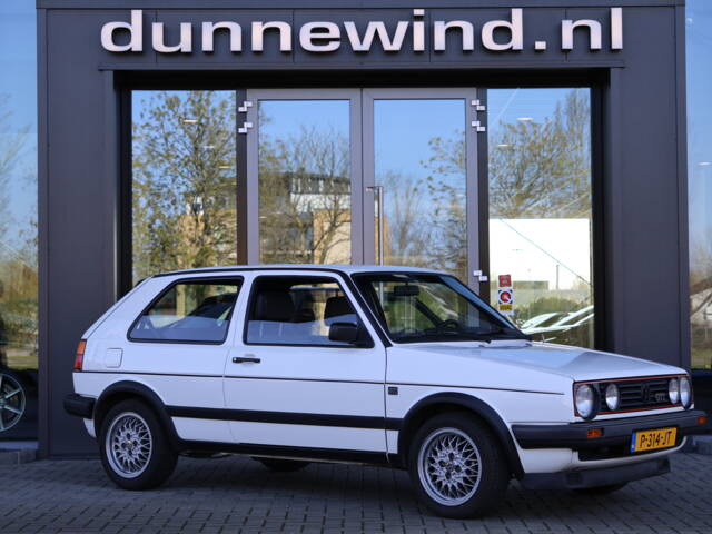 Imagen 1/16 de Volkswagen Golf Mk II GTi 1.8 (1988)