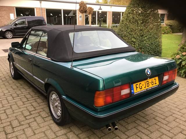 BMW 320i
