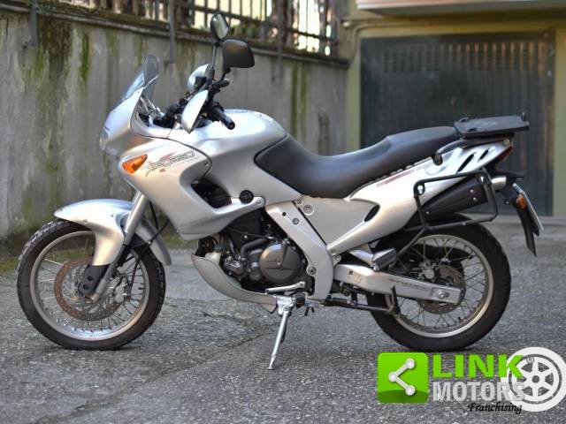 Immagine 1/15 di Aprilia DUMMY (2000)