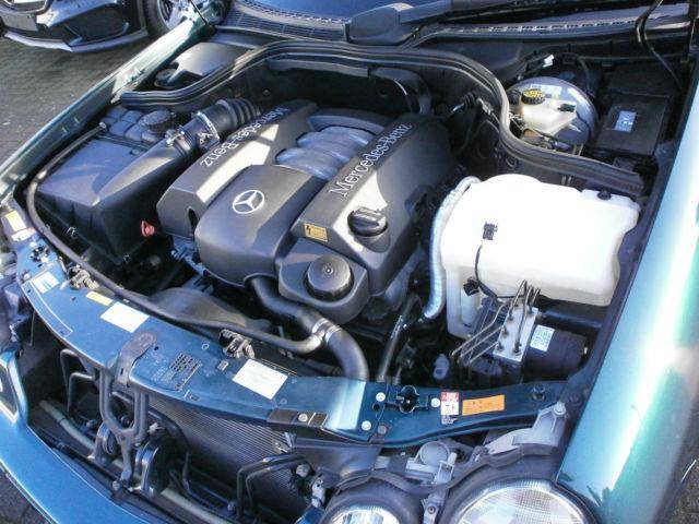 Mercedes-Benz CLK 320