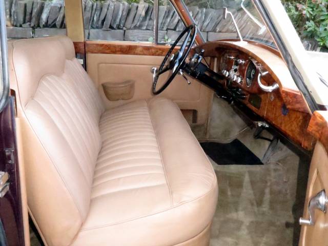 Bentley S 1