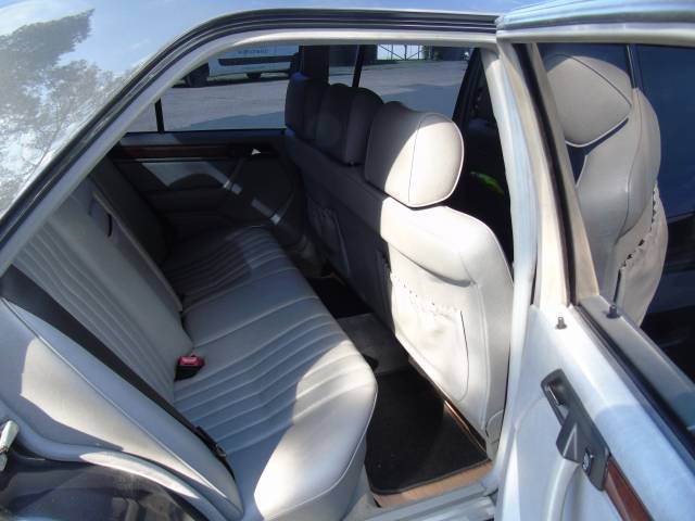 Mercedes-Benz 260 E Lang