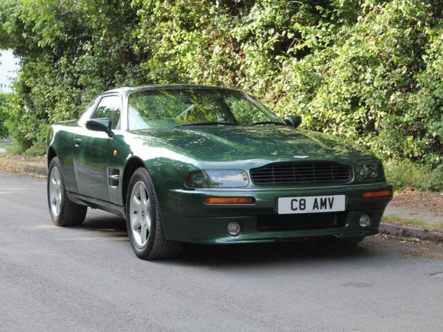 Image 1/14 of Aston Martin V8 Coupé (1996)
