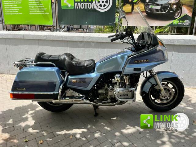 Honda GL 1200 Gold Wing Aspencade