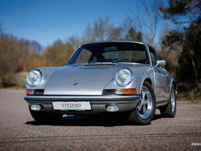 Immagine 1/38 di Porsche 911 2.4 T (1973)