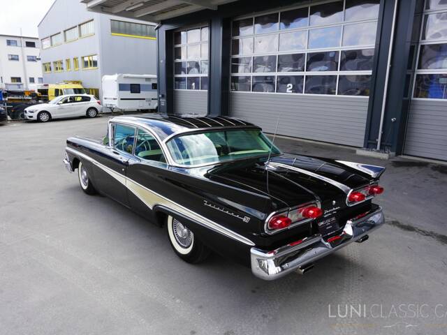 Ford Fairlane 500 Club Victoria