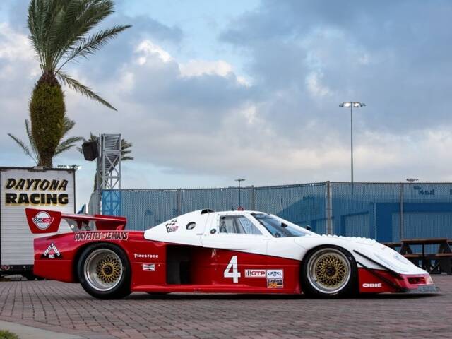 Lola T711