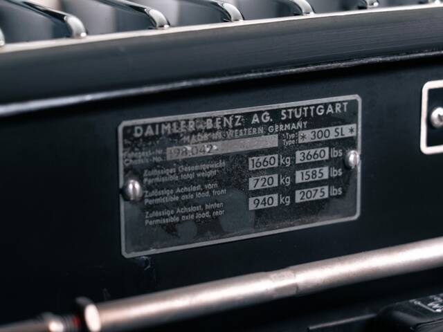 Mercedes-Benz 300 SL Roadster