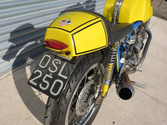 Norton Triton 650