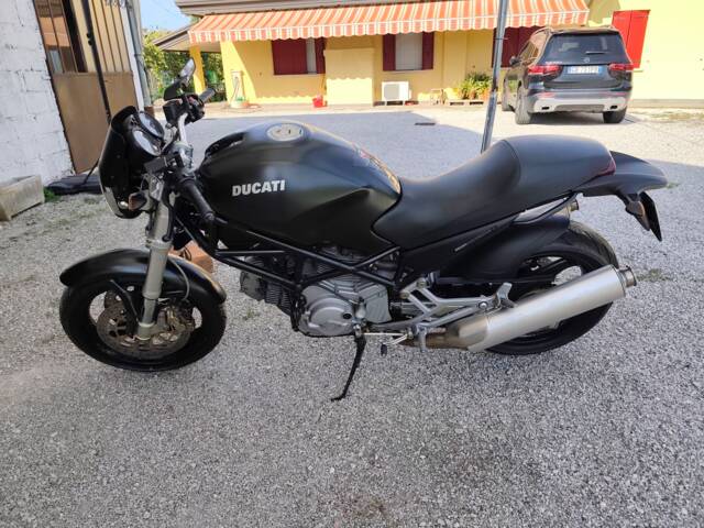 Ducati Monster 600