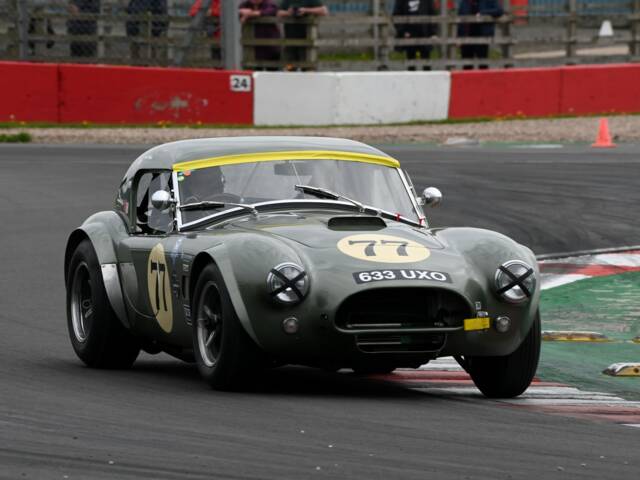 AC Shelby Cobra 289