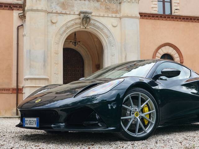 Lotus Emira "First Edition"