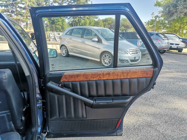 Lancia Thema 8.32