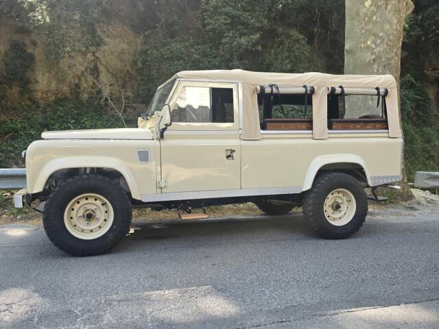 Land Rover 110