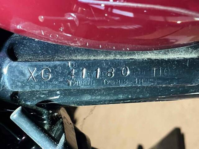 Triumph T 100 R Daytona