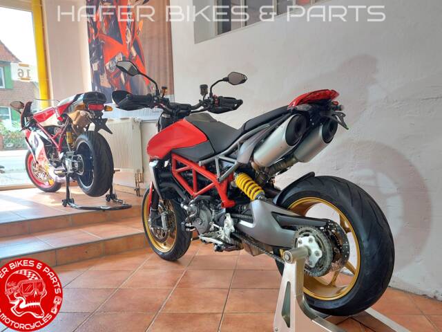 Ducati Hypermotard 950