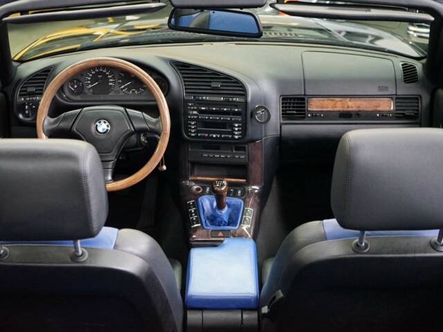 BMW 318i