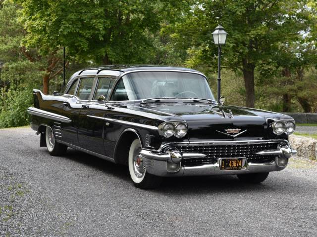 Image 1/16 of Cadillac 75 Fleetwood (1958)