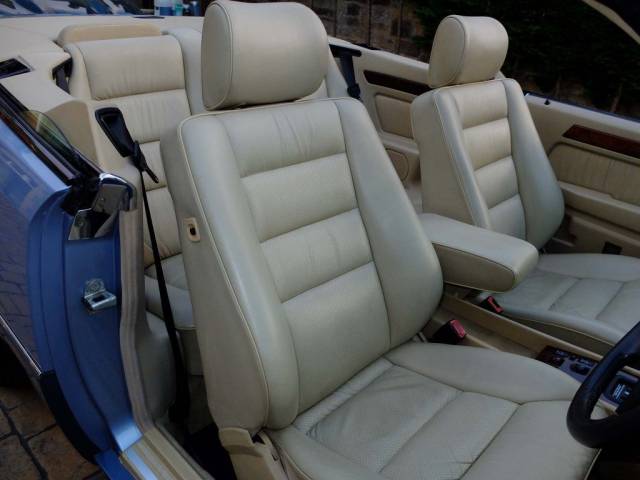 Mercedes-Benz 320 CE