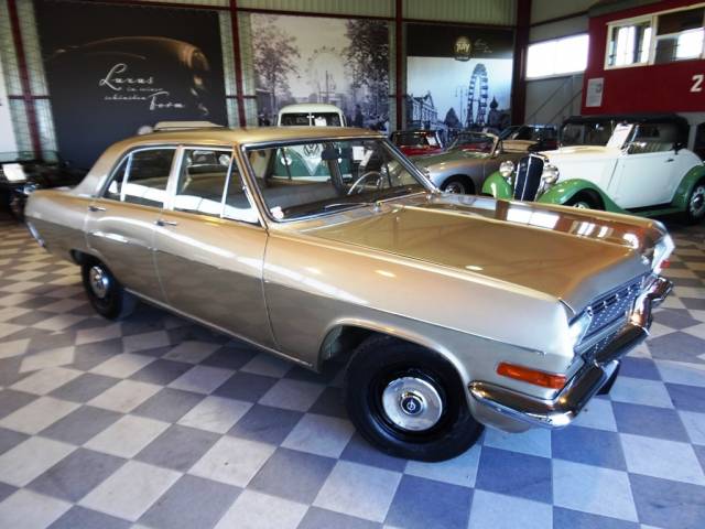 Bild 1/18 von Opel Kapitän (1967)