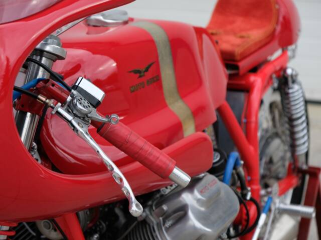 Moto Guzzi V7 850 GT