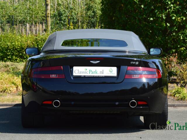 Aston Martin DB 9 Volante