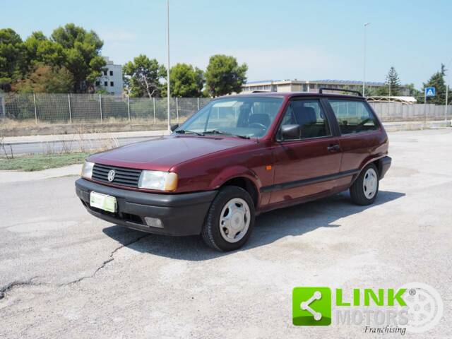 Image 1/10 de Volkswagen Polo II Coupe 1.0 (1993)