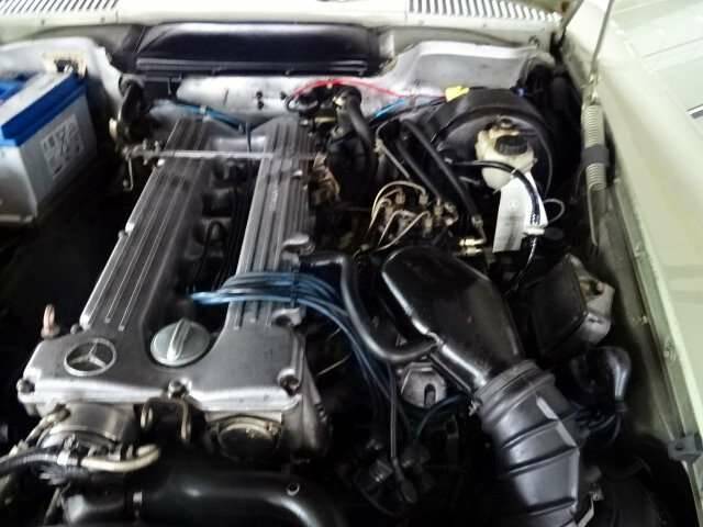 Mercedes-Benz 280 SLC
