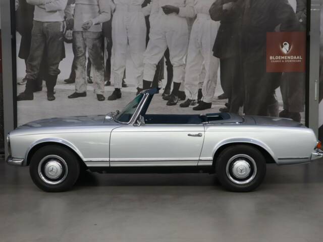 Mercedes-Benz 280 SL