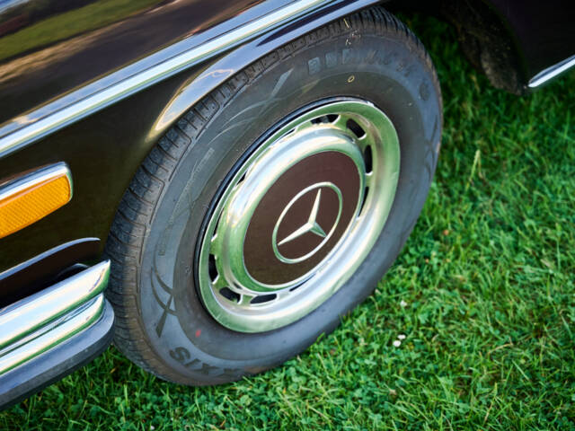Mercedes-Benz 300 SEL 4.5
