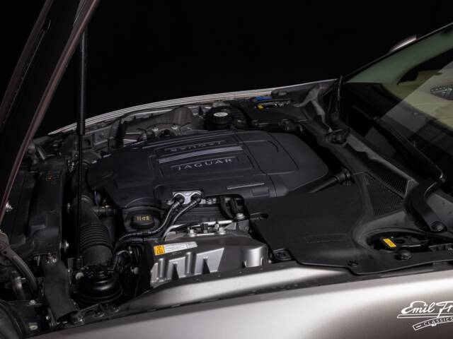 Jaguar XKR