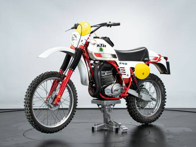 Image 1/12 of KTM DUMMY (1980)