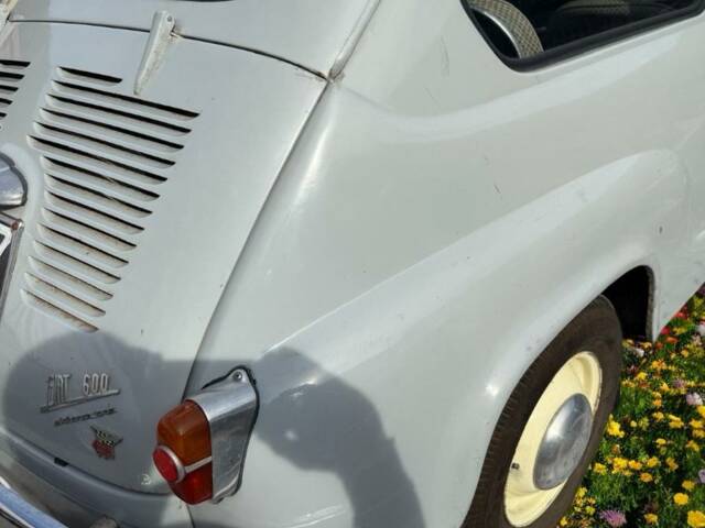 FIAT 600