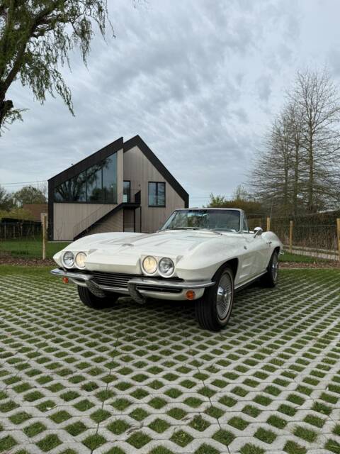 Chevrolet Corvette Sting Ray Convertible