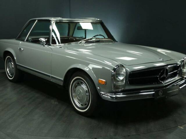 Mercedes-Benz 250 SL