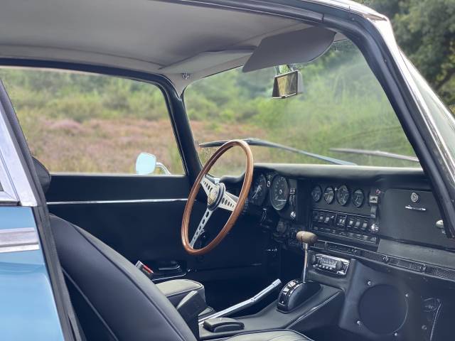 Jaguar E-Type (2+2)